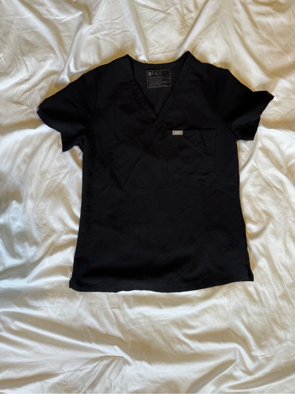 FIGS Catarina Scrub Top
